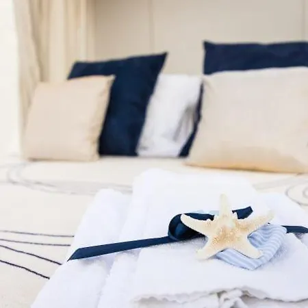 L' Acciuga Blu シャレー *