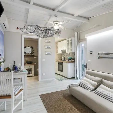 シャレー L' Acciuga Blu